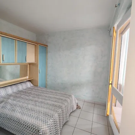 Apartment T2 En Front De - Separee -parking- Terrasse Couverte